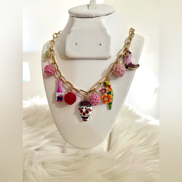 NWT Betsey Johnson Fiesta Necklace - Picture 2 of 8